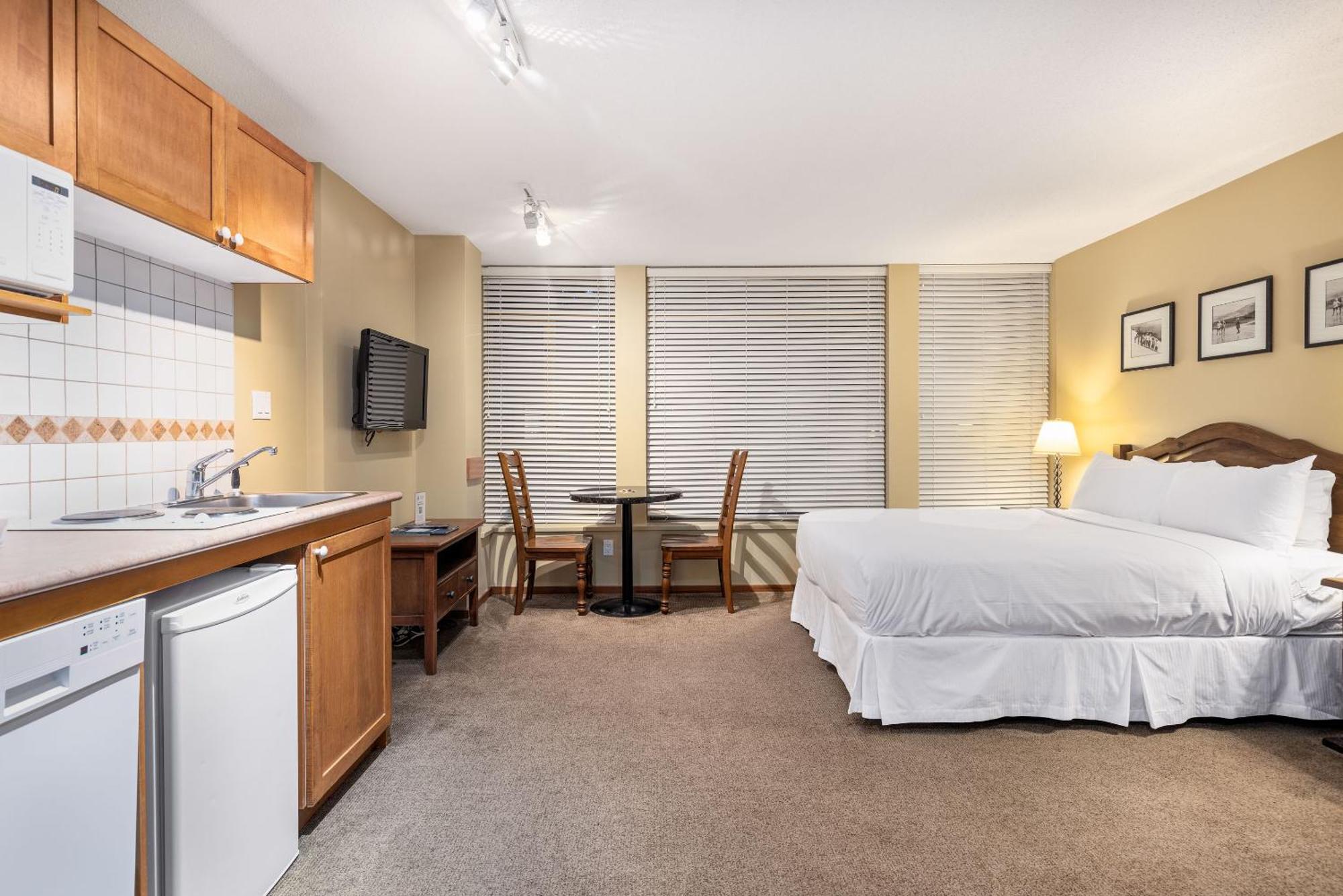 Spring Summer Special Cascade Lodge Suite Wifi 2 Hot Tubs Pool Gym Sauna Ski & Bike Storage Room Whistler Zewnętrze zdjęcie