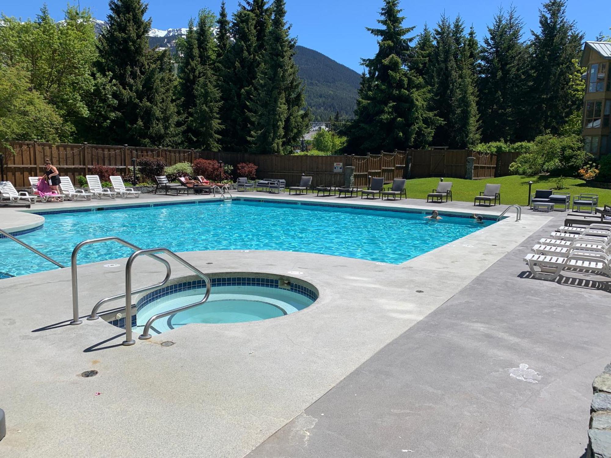 Spring Summer Special Cascade Lodge Suite Wifi 2 Hot Tubs Pool Gym Sauna Ski & Bike Storage Room Whistler Zewnętrze zdjęcie