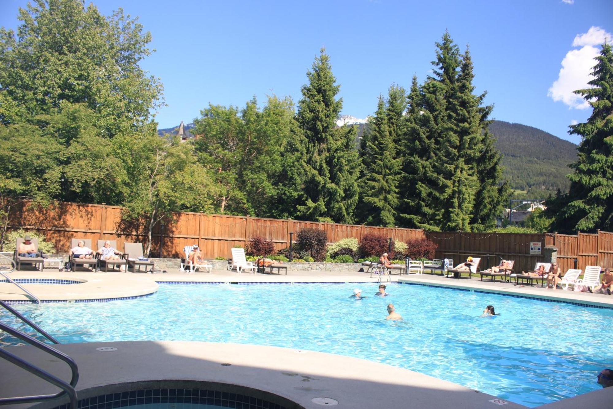 Spring Summer Special Cascade Lodge Suite Wifi 2 Hot Tubs Pool Gym Sauna Ski & Bike Storage Room Whistler Zewnętrze zdjęcie